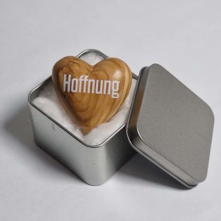 homeyourself Herz Handschmeichler aus Holz Hoffnung in Geschenkverpackung Gl&uuml;cksbringer Olivenholz aus Betlehem